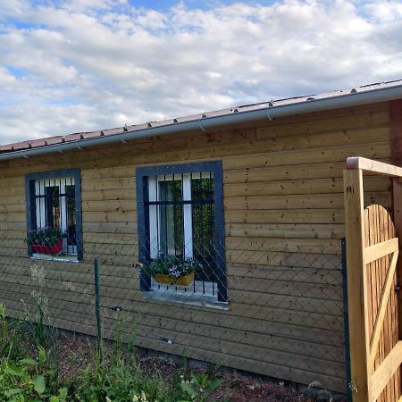 Gîte de la Vallée Genneville Extérieur photo