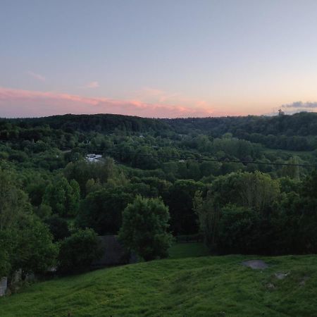 Gîte de la Vallée Genneville Extérieur photo
