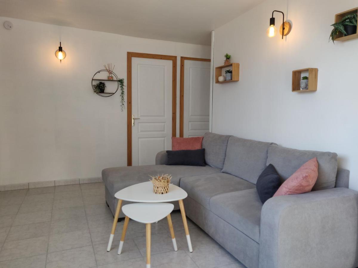 Gîte de la Vallée Genneville Extérieur photo
